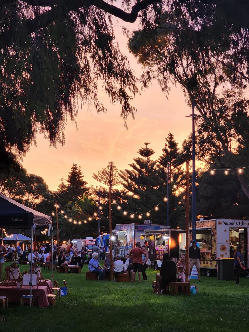 Pinjarra Twilight Markets at Edenvale